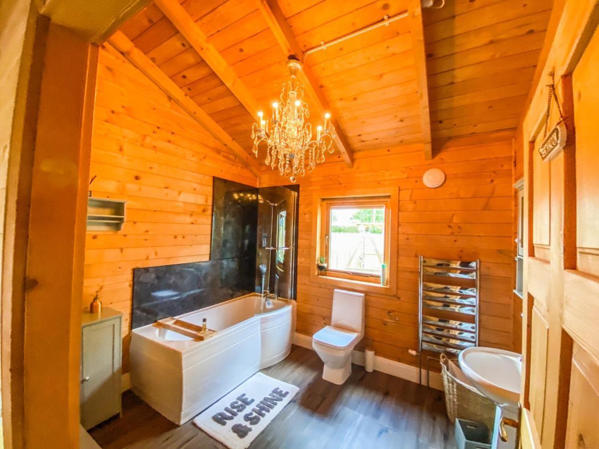 Beautiful 3-Bed Luxury Private Lodge In York Zewnętrze zdjęcie